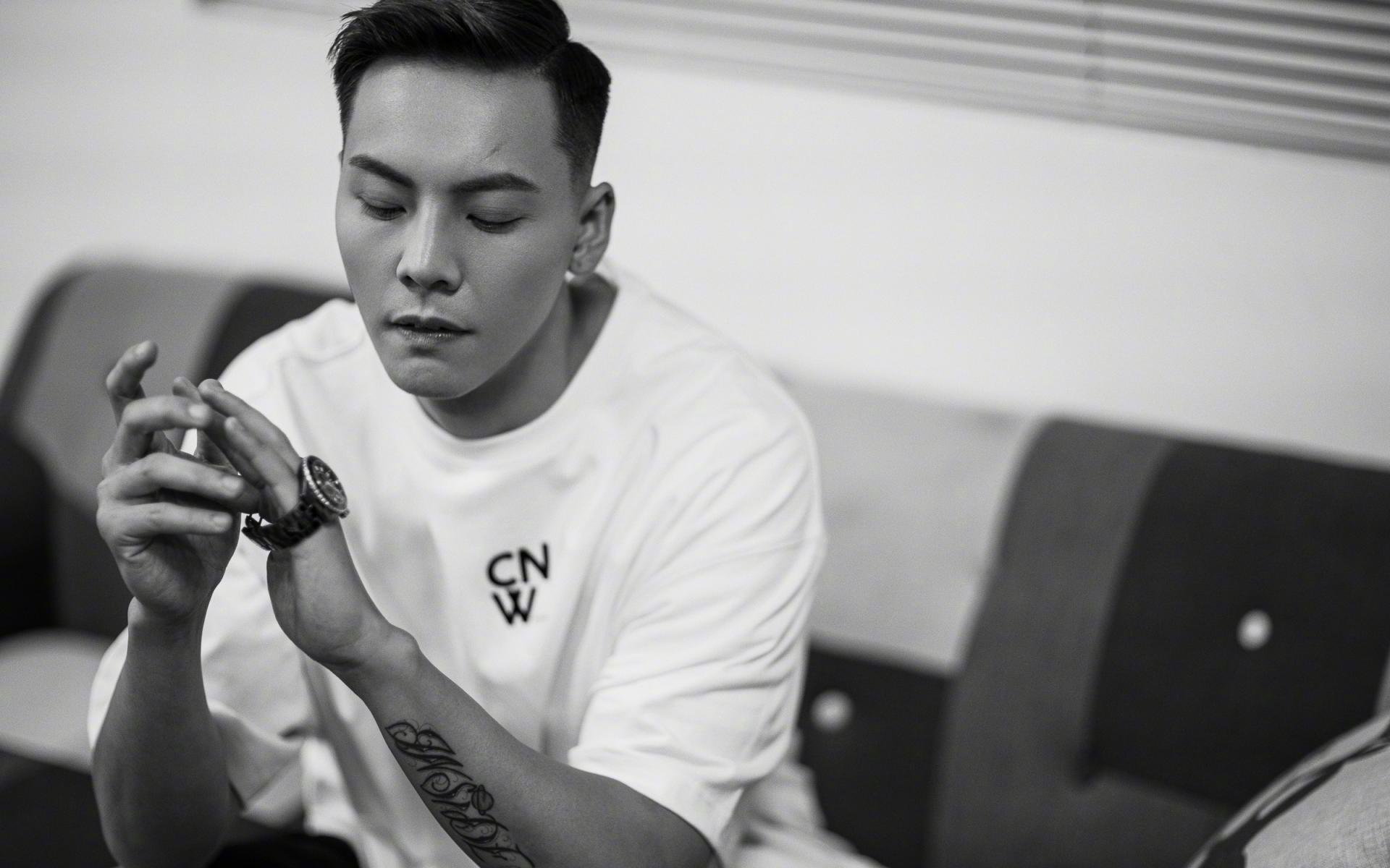 “德甲激烈拼搏，争冠集团轮番展现实力”，争冠组对阵图