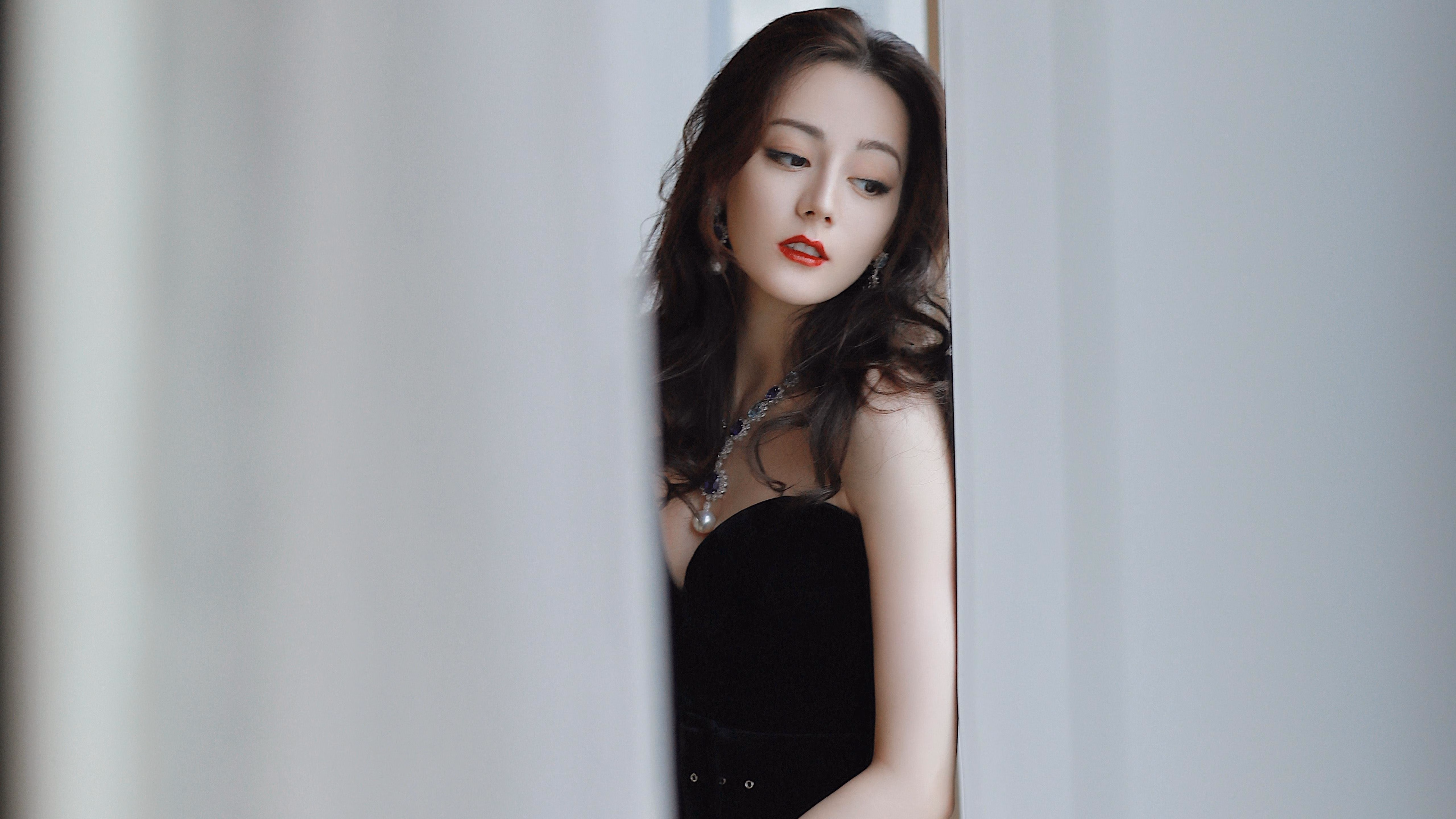 曼联青训小将欧战首秀破门,全队拥抱庆祝未来之星,曼联青训新闻